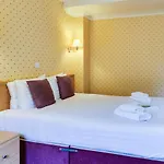 Queens Hotel